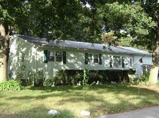 165 Smith St, Warwick, RI 02886