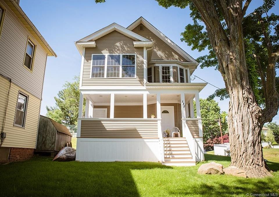 Beautifully updated Duplex