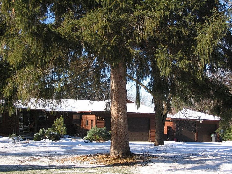 .7 acres & 6 car garage
