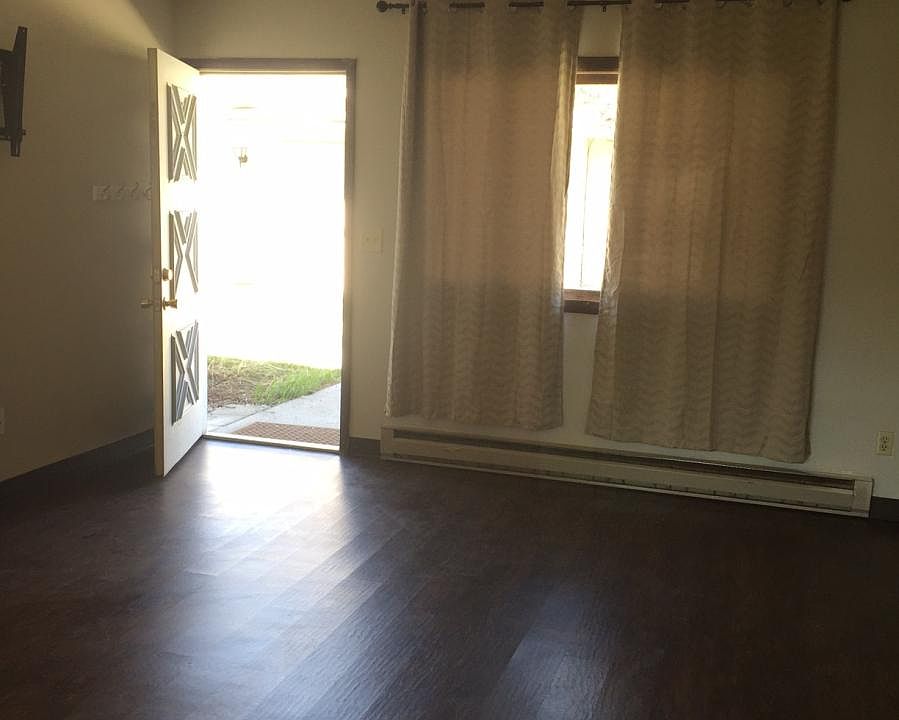 1st image of 101 Charlo Ct #1