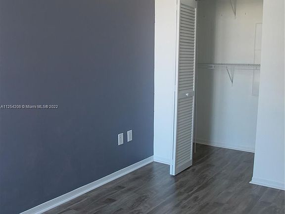4th image of 951 Brickell Ave APT 1209