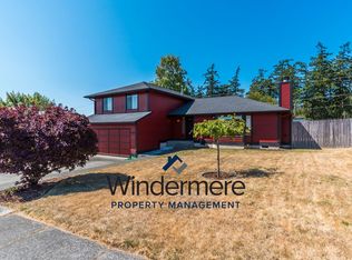 1365 SW Looking Glass Loop, Oak Harbor, WA 98277