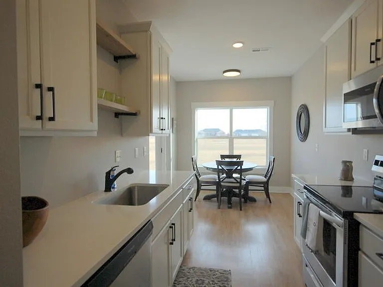 1218 S Linn St — Photo 12