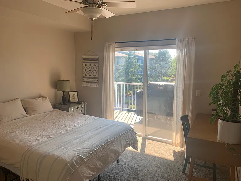 500 Darby Dr #302 — Photo 7