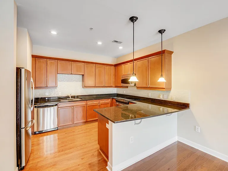 1903 Kenilworth Ave #109 — Photo 18