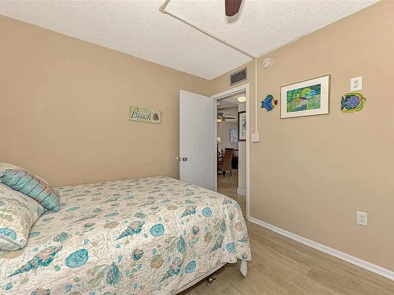 116 Vista Hermosa Cir #210C — Photo 27