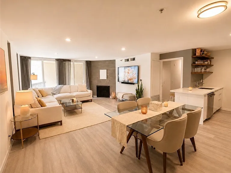 7320 Hawthorn Ave #206 — Photo 3