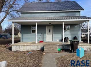 104 S Cherry St, Inwood, IA 51240