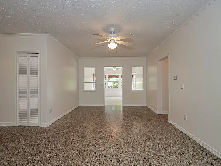 2158 Seville Ave — Photo 22