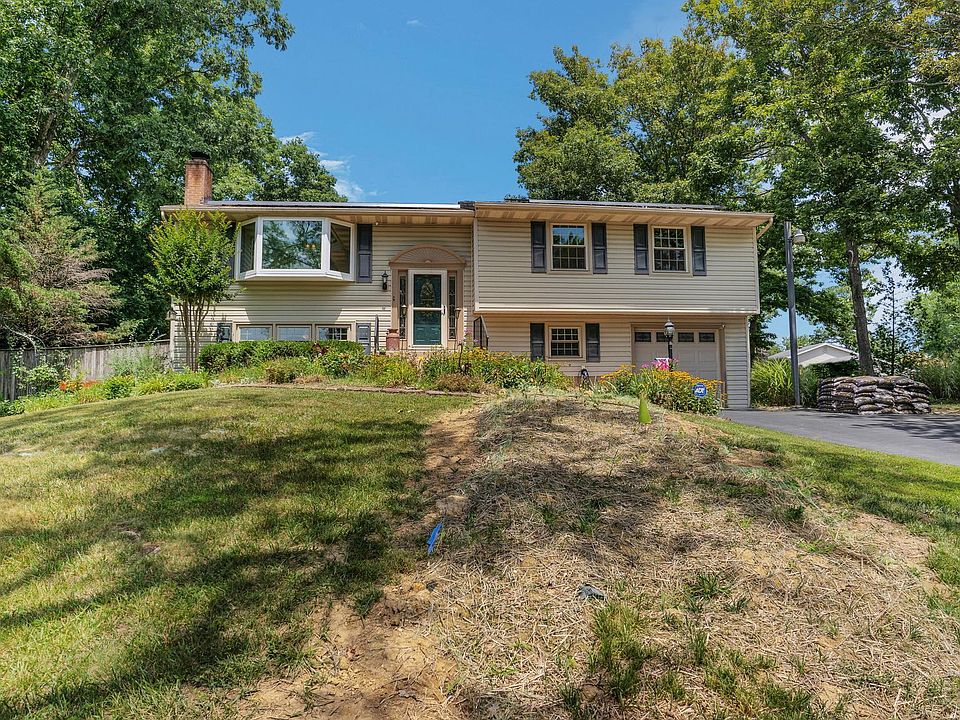 1st image of 4703 Orleans Cir