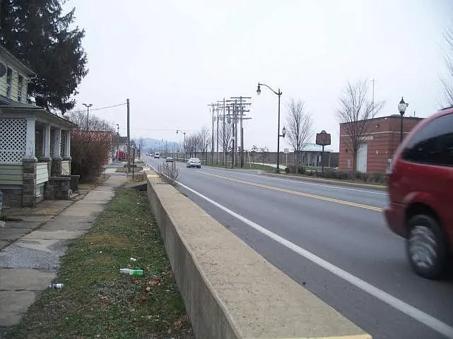 Building Photo 4