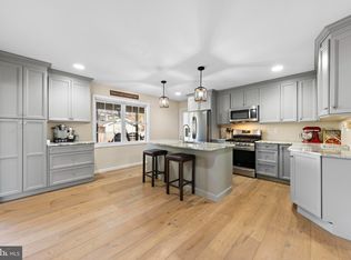 89 Poplar St, Waretown, NJ 08758