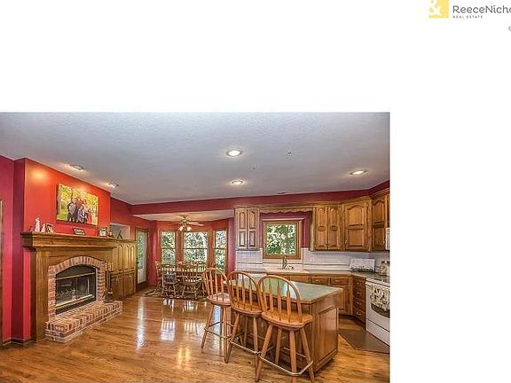 Huge eat-in kitchen with see through fireplace