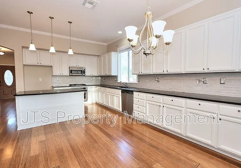 2040 San Esteban Cir — Photo 20