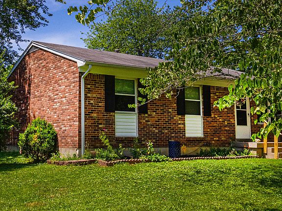 3rd image of 2408 Kings Cross Ct