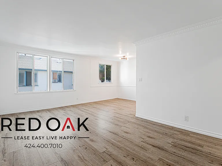 820 S Gramercy Pl #11 — Photo 8