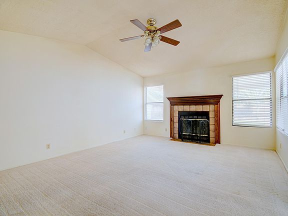 4th image of 4313 Snowden Ct NE