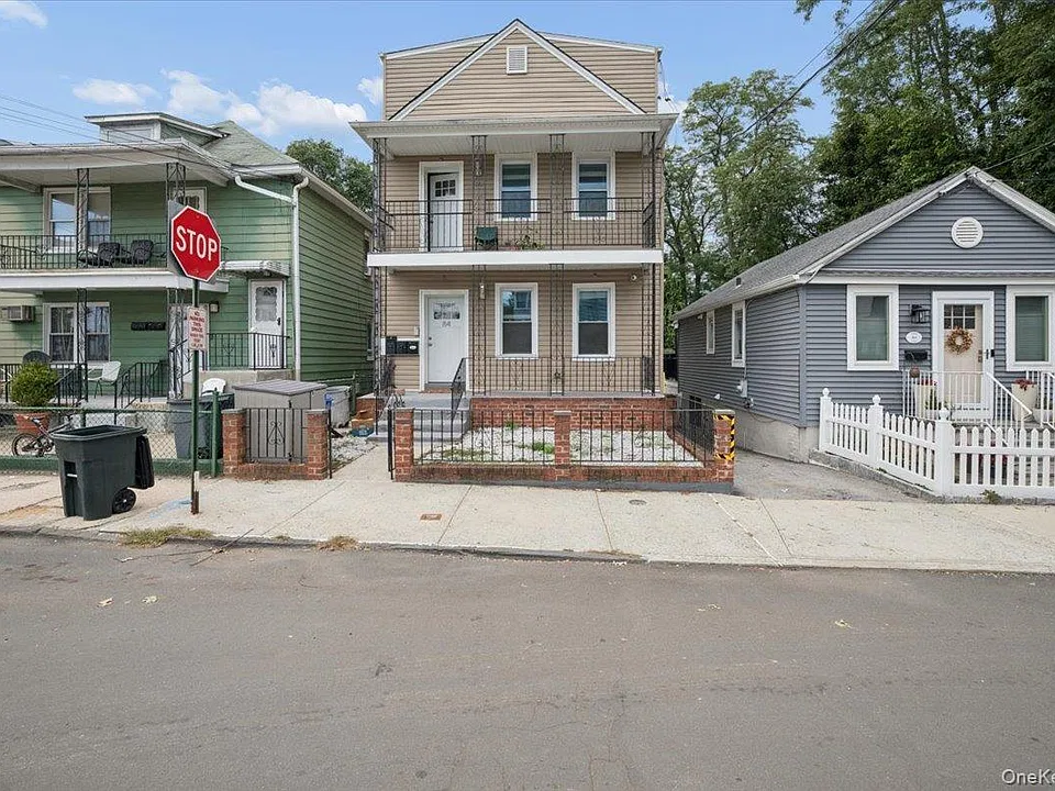 84 Howard St #2