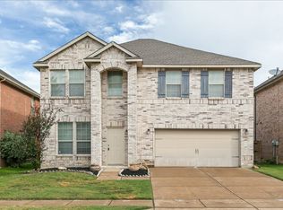 8729 Noontide Dr, Fort Worth, TX 76179