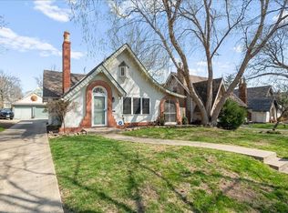 26 E 70th Ter, Kansas City, MO 64113
