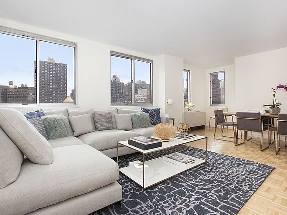 4th image of 308 E 38th St APT 10B
