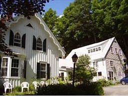 2nd image of 22 Pine St