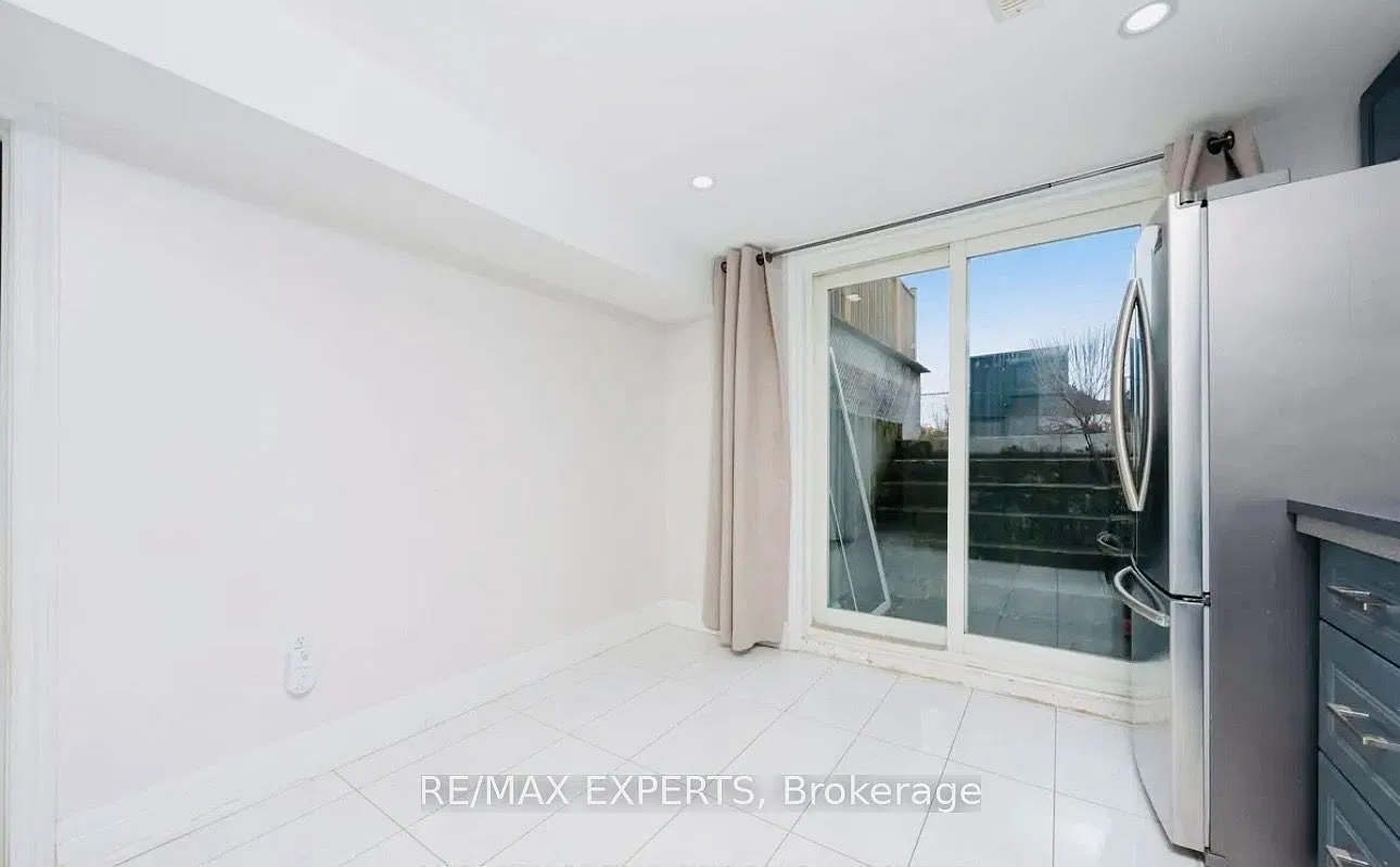 3 bed, $2,400 — Photo 3