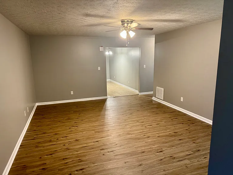 2135 Fairway Ct SE #2135 — Photo 2