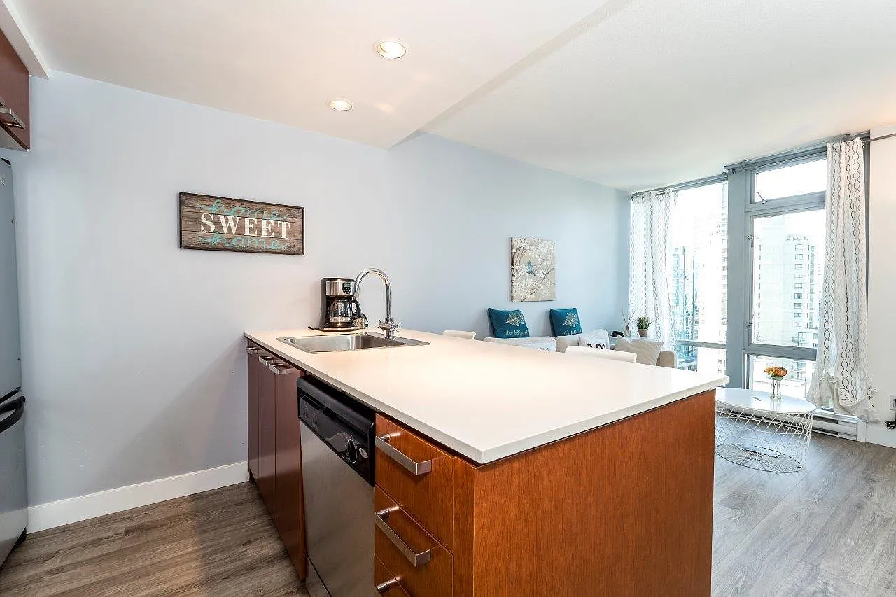 1 bed, 480 sqft, $2,395 — Photo 2