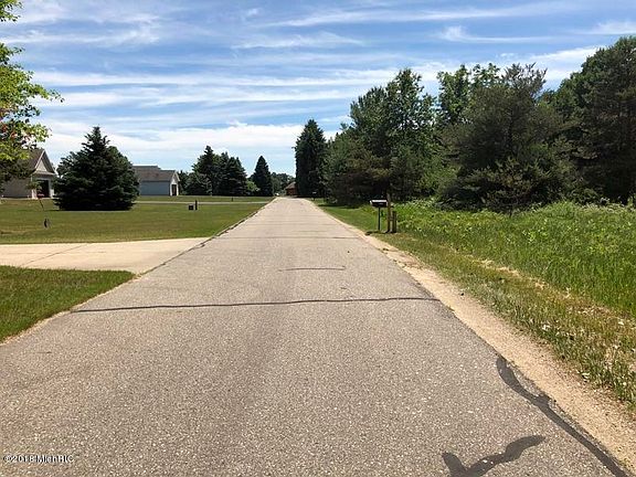 3rd image of 8433 Peninsula Dr W Lot 5