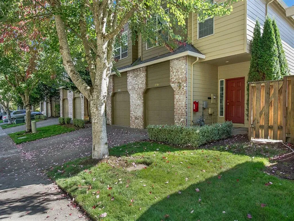 Building Photo - Bryant Street Townhomes