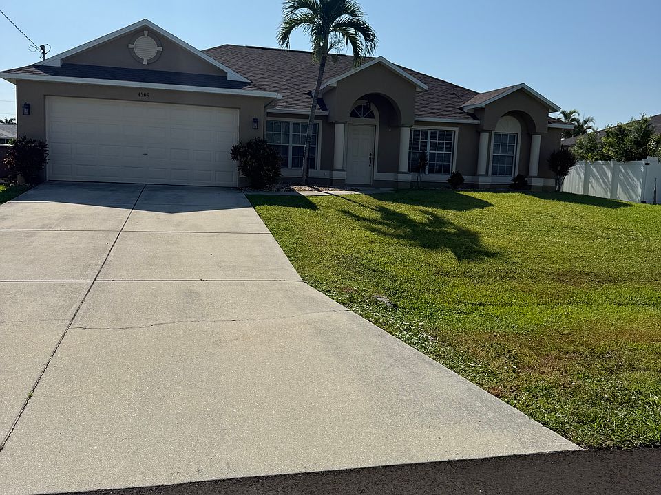 1st image of 4509 SW 20th Pl