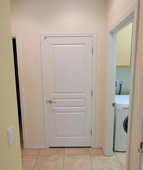 1342 Springdale Ln — Photo 24