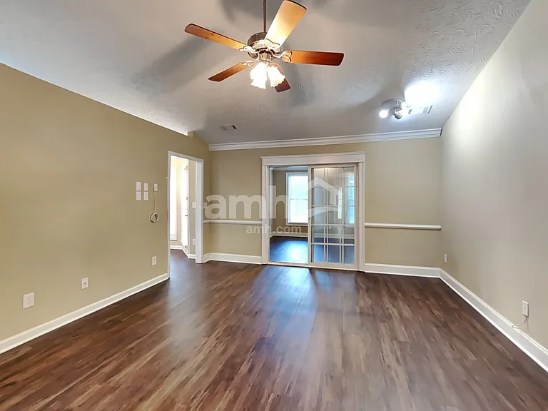 360 Dunagan Dr — Photo 7