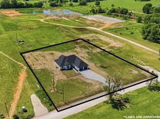 13523 White Oak Rd, Fayetteville, AR 72704