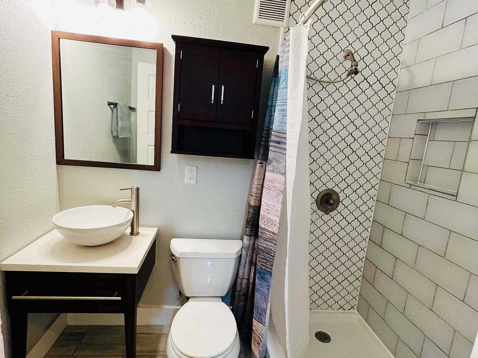 360 13th Ave NE — Photo 3