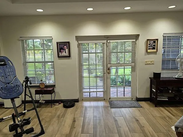 11081 SW 30th Ct — Photo 16