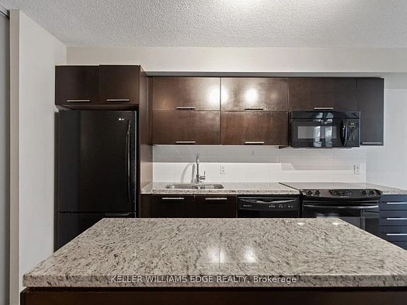 4th image of 21 Nelson St #414