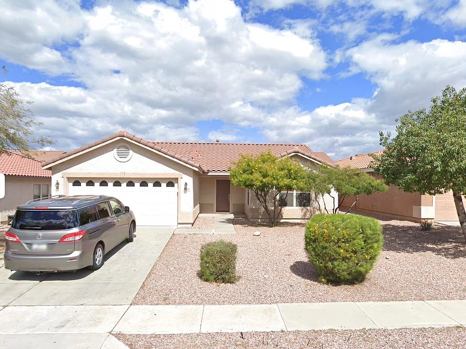 Lovely 3BR+den, 2BA home on quiet street.
