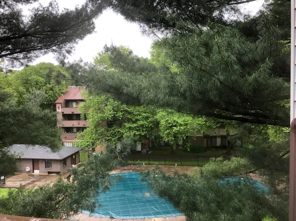 1807 Snow Meadow Ln Unit 301, Baltimore, MD 21209