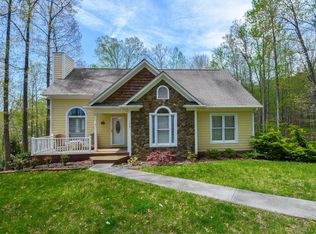 120 Catamaran Ln, Moneta, VA 24121