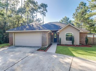 108223 Kapalama Dr, Diamondhead, MS 39525