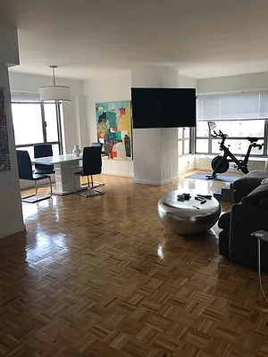 Rented by Solow Realty | media 23