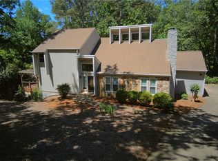 8720 S Mount Dr, Johns Creek, GA 30022