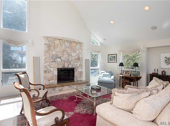 5th image of 12 Silver Beech Ln
