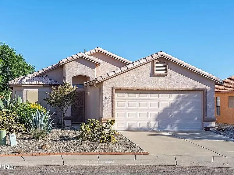 4539 Calle Chico — Photo 1
