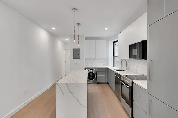 Rented by Citified Realty Group LLC | media 4