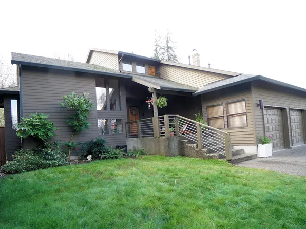 124 SW 6th Ct, Gresham, OR 97080