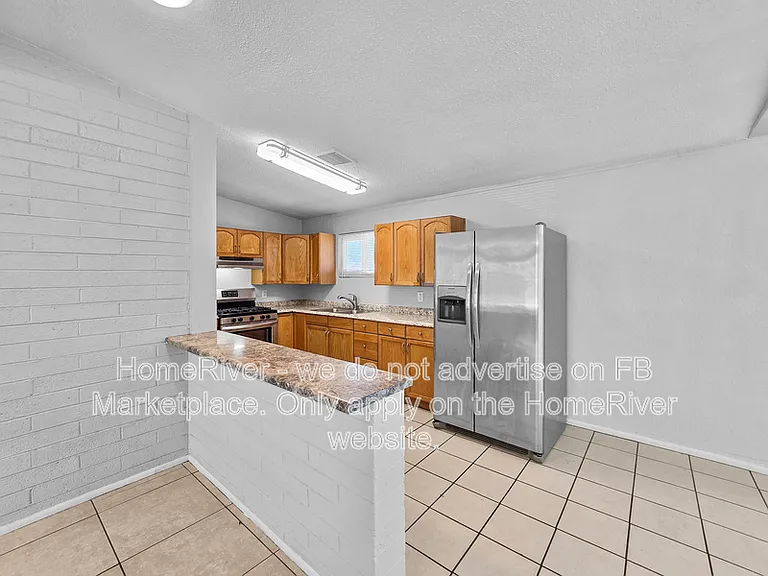 6019 N 32nd Dr — Photo 9
