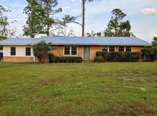 503 Forest Cir, Douglas, GA 31533